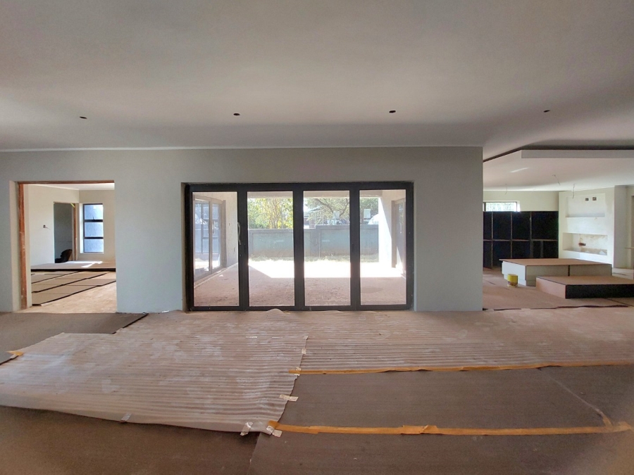 5 Bedroom Property for Sale in Seasons Lifestyle Estate North West